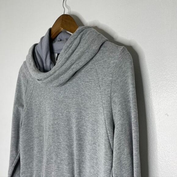Under Armour Gray Cowl Neck Open Back Pullover Hoodie M Women's - Picture 2 of 9